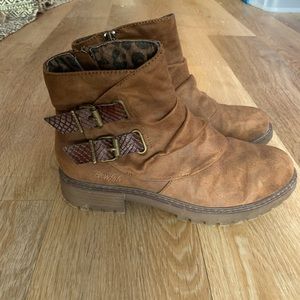 Blowfish Malibu Brown Booties with buckles